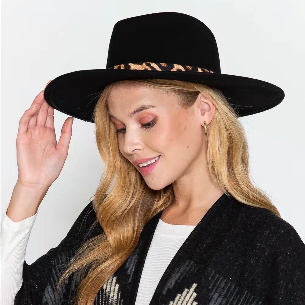 Leopard Belted Wide Brim Hat